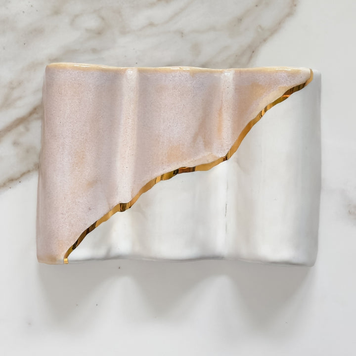 Gold Wave Ceramic Soap Dish
